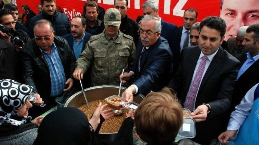 Tokat Belediyesi&rsquo;nden 14 Bin Kişilik Aşure İkramı