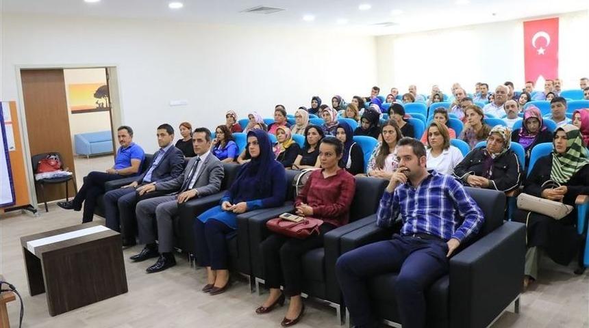 Toplumsal Cinsiyet Eşitliği Ve Şiddet Konulu Seminer D&uuml;zenlendi