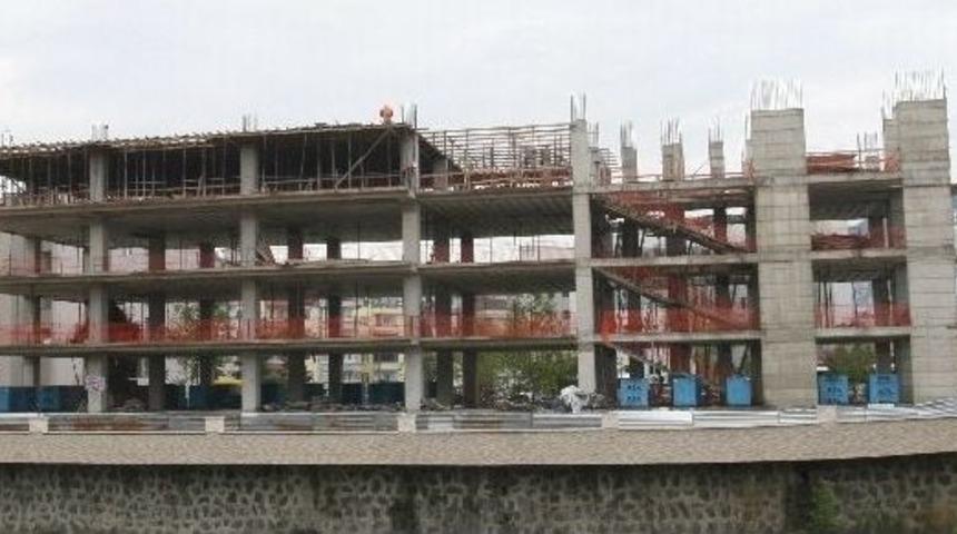 Otso Binası Şekilleniyor