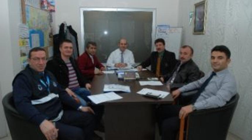 İzmit Belediyesi&rsquo;nden Esnaflara Tam Destek