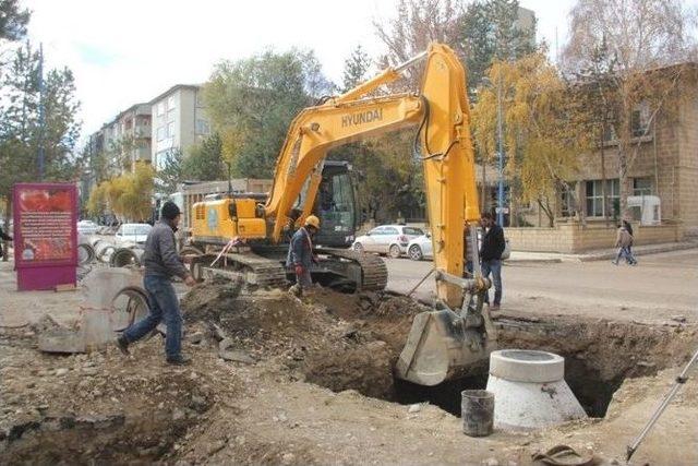 Belediye Başkanı Memiş Altyapı Çalışmalarını İnceledi