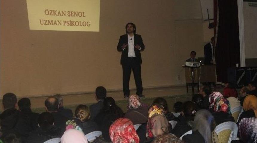 Beyşehir&rsquo;de &Ouml;ğretmenlere Ve Velilerine Eğitim Semineri