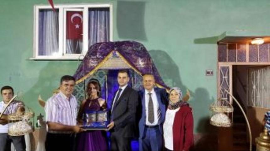 Başkan Yal&ccedil;ın, Gen&ccedil; &Ccedil;iftin Mutluluklarına Ortak Oldu