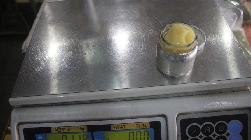 Ağrı&rsquo;da Arı S&uuml;t&uuml;n&uuml;n Kilosu 3 Bin Liradan Satılıyor