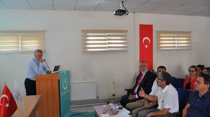 Hekimler Ve Sağlık &Ccedil;alışanlarına &rsquo;sepsis&rsquo; Eğitimi