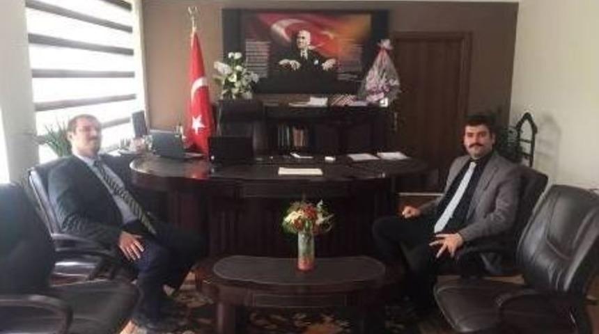 Arguvan&rsquo;ın Yeni Kaymakamı Sel&ccedil;uk Yosunkaya&rsquo;ya Kaymakamlardan Ziyaret