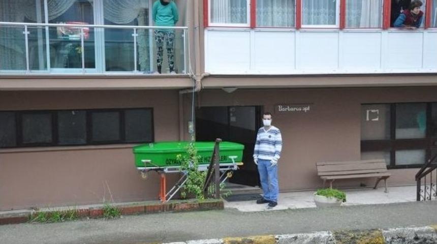 Yaşlı Kadının Cesedi 10 G&uuml;n Sonra Bulundu