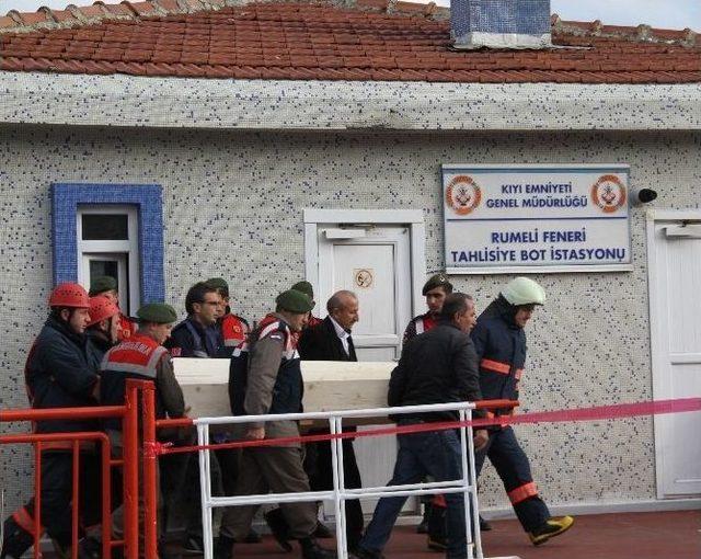 Tekne Faciasında &Ouml;lenlerin Cesetleri Adli Tıp Kurumuna G&ouml;nderildi 2