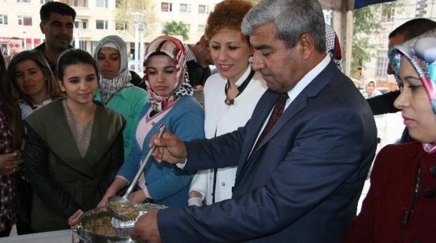 Kilis Belediyesi 5 Bin Kişiye Aşure Dağıttı