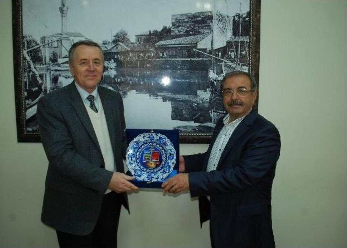 Rus Savunma Ataşesi Gelibolu Belediyesi&rsquo;ni Ziyaret Etti