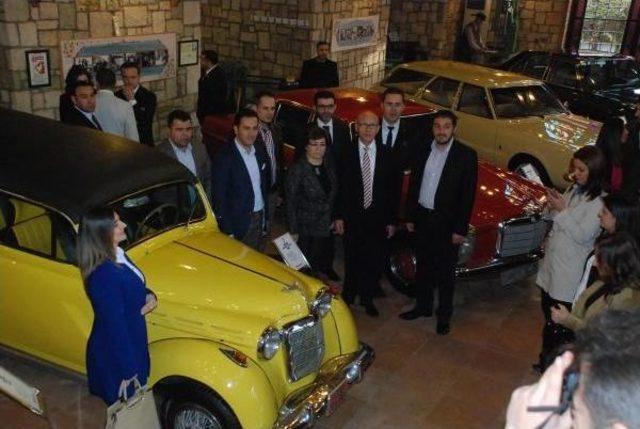 Keskinoğlu'nun Ravika Köyü Ve Antika Otomobil Müzesi Talat'ı Etkiledi