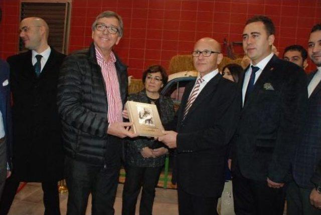 Keskinoğlu nun Ravika K&ouml;y&uuml; Ve Antika Otomobil M&uuml;zesi Talat ı Etkiledi 3