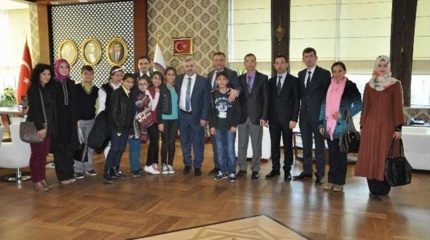 Başkan Baran Geleceğin Yıldızlarını Ağırladı