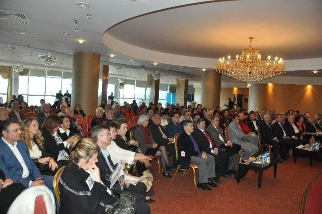 Mahmut Esat Bozkurt Anıldı