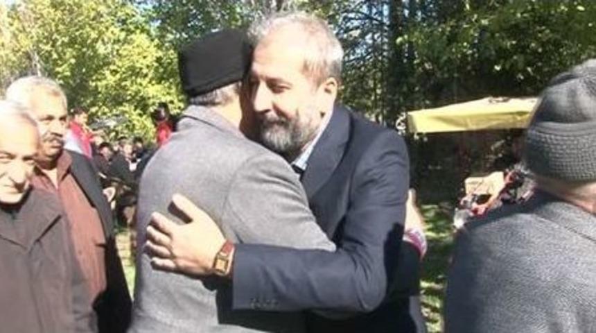 28 Şubat Mağdurlarından Fahri Memur, Sevenleriyle Buluştu