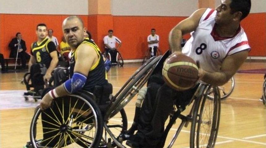 Tekerlekli Sandalye Basketbolda Derbi Buca&rsquo;nın