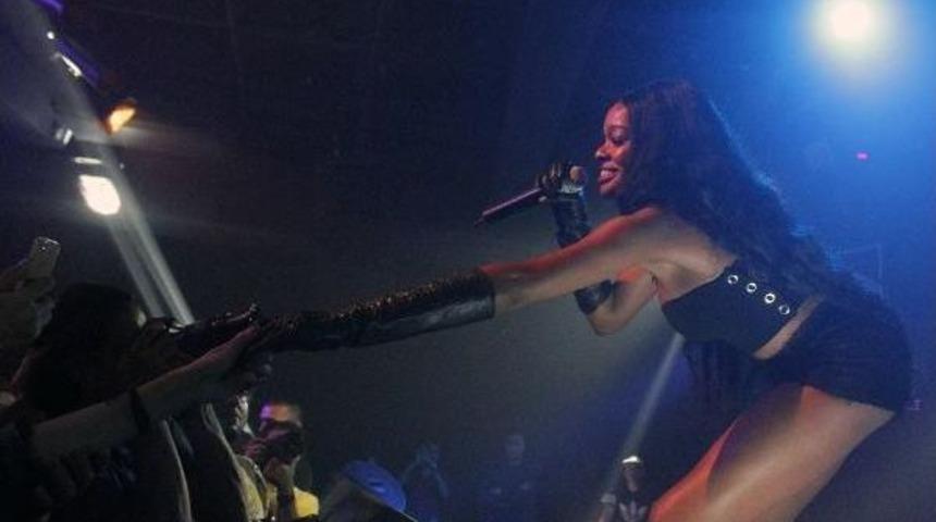 Azealia Banks İstanbul’Da Hayranlarıyla Buluştu