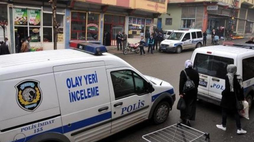 Tartıştığı Amcasını T&uuml;fekle Yaraladı