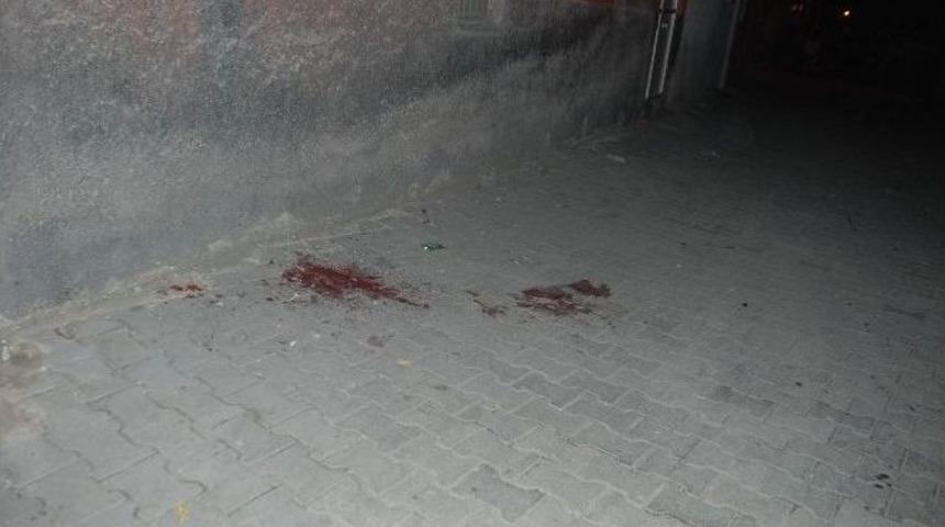 Alacak Verecek Kavgasında 1 Kişi &Ouml;ld&uuml;, 2 Kişi Yaralandı