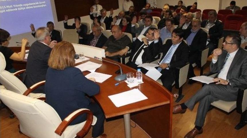 Aliağa Belediye Meclisi&rsquo;nde Yoğun G&uuml;ndem