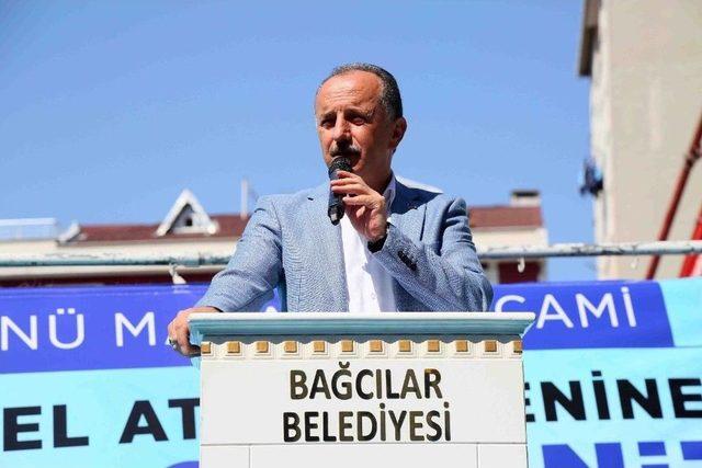 Bağcılar’da Bahçesinde Oyun Parkı Olan Camiler Yapılıyor