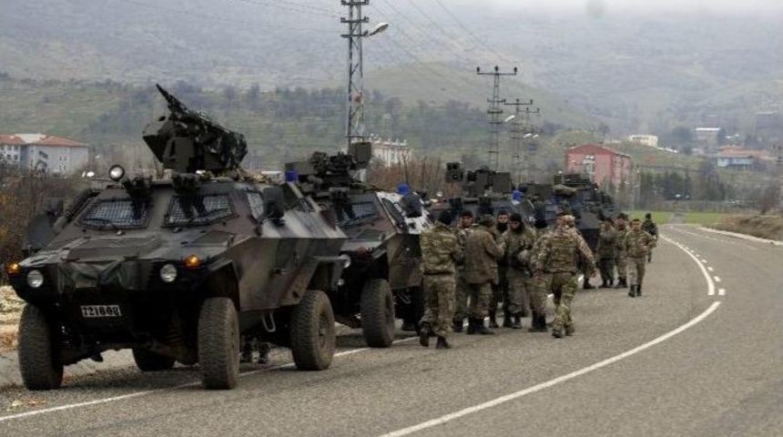 Operasyon D&uuml;zenleyen G&uuml;venlik G&uuml;&ccedil;lerine Silahlı Saldırı