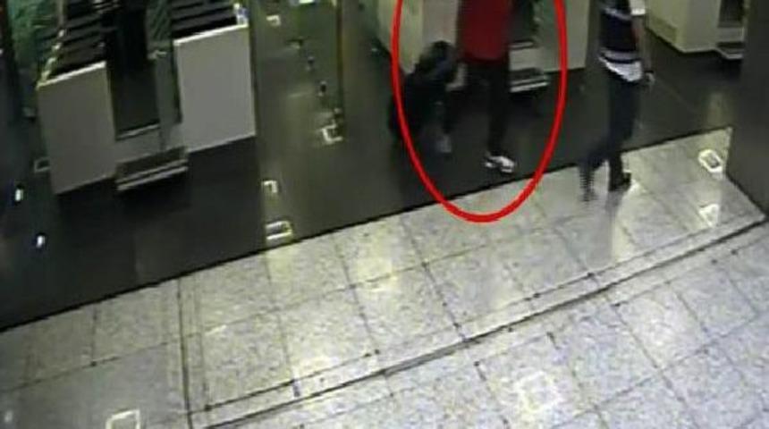 Midesinden 85 Kaps&uuml;l Kokain &Ccedil;ıktı