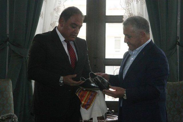 Bakan Arslan Kilis&rsquo;te Ziyaretlerde Bulundu 1