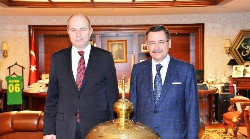 Vali Kılı&ccedil;lar&rsquo;dan Başkan G&ouml;k&ccedil;ek&rsquo;e Ziyaret