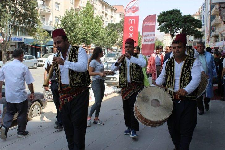 Kırşehir’de Davullu Zurnalı Ahilik Haftası Daveti G5