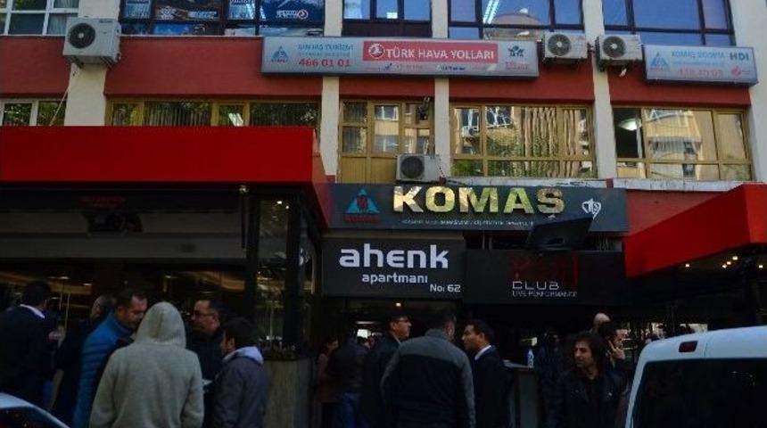 Hdp Genel Merkezi&rsquo;nde Bı&ccedil;aklı Saldırı