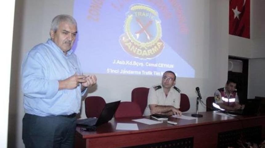 Şube M&uuml;d&uuml;r&uuml;nden Servis Şof&ouml;rlerine Uyarı: &Ouml;ğrencilerle Fiziksel Temasa Girmeyin