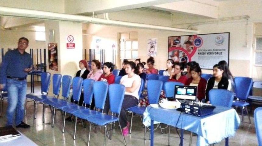 Gediz&rsquo;de &rsquo;teknoloji Ve İnternet Bağımlılığı&rsquo; Semineri