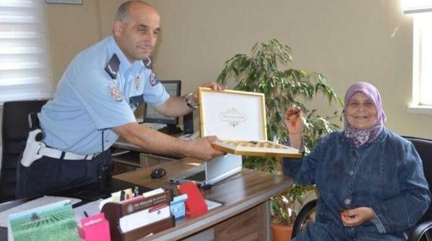 Polis Yakalayamadığı Genci Babaannesine Şikayet Etti