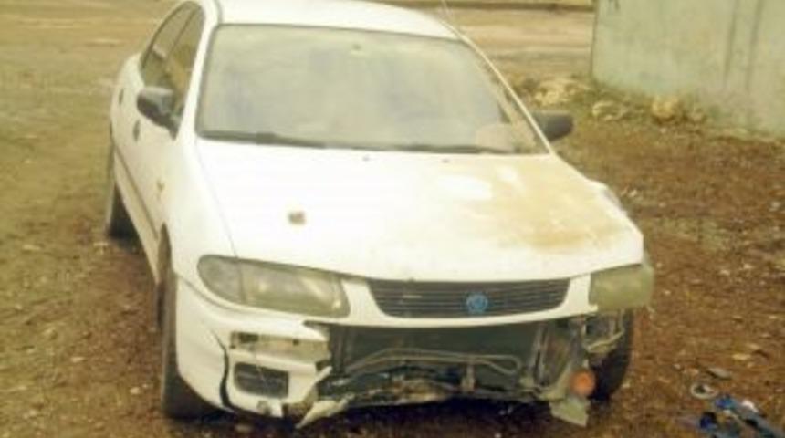 Gerger İl&ccedil;esinde Maddi Hasarlı Kaza