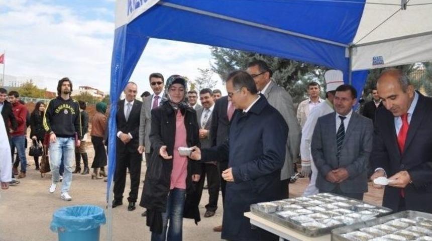 Vali Tapsız 7 Aralık &Uuml;niversitesini Ziyaret Etti