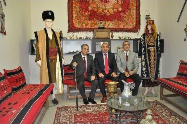 Vali Tapsız 7 Aralık &Uuml;niversitesini Ziyaret Etti 2