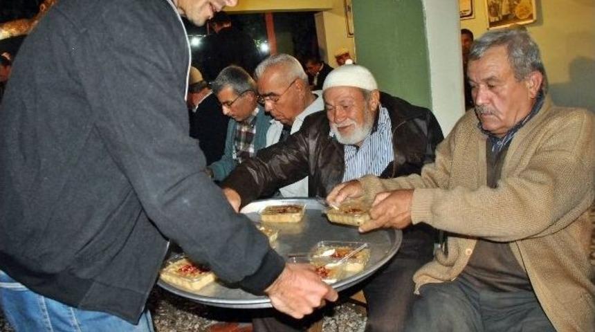 Demre&rsquo;de Aşure Etkinliği