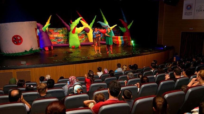 &Ccedil;ocukların Tiyatro Keyfi Başladı