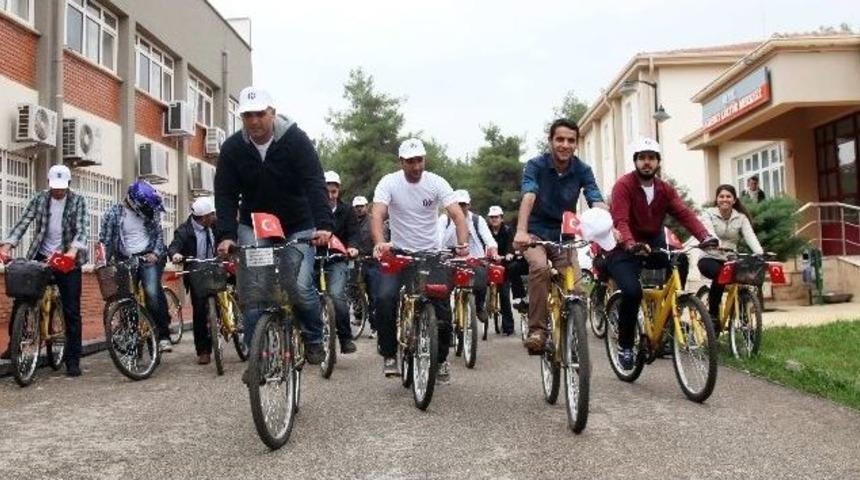 Ga&uuml;n &Ouml;ğrencileri Bisiklet Turu D&uuml;zenledi