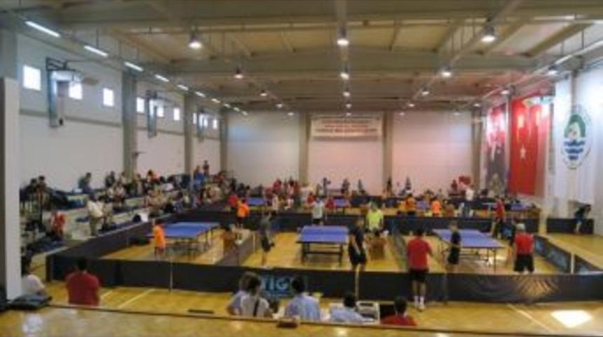 Kurtuluş G&uuml;n&uuml; Anısına Masa Tenisi Turnuvası
