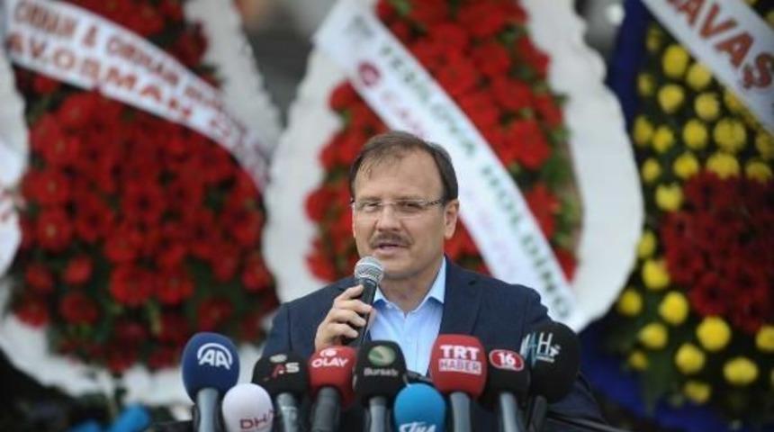 &Ccedil;avuşoğlu: Kılı&ccedil;daroğlu, Avukatının Avukatlığını Yapıyor