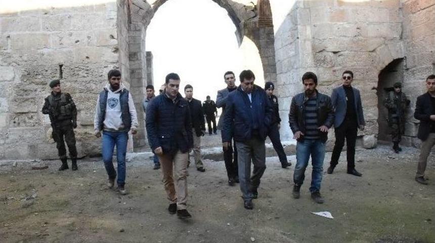 Vali K&uuml;&ccedil;&uuml;k, Harran&rsquo;ı Gezdi