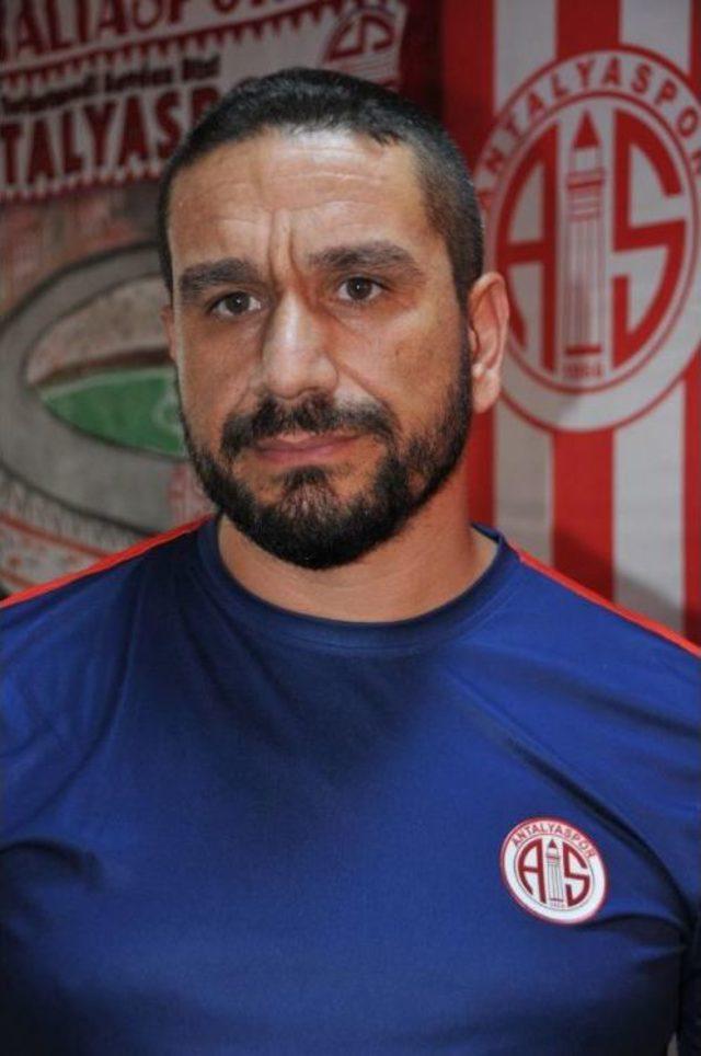 Antalyaspor Taraftarlarına Silahlı Saldırı