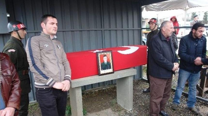 Van&rsquo;da İntihar Eden Uzman &Ccedil;avuş Memleketi Giresun&rsquo;da Toprağa Verildi