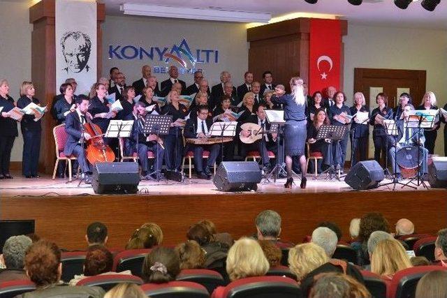 Konyaaltı Belediyesi Tsm Korosu Konseri Büyük Beğeni Topladı