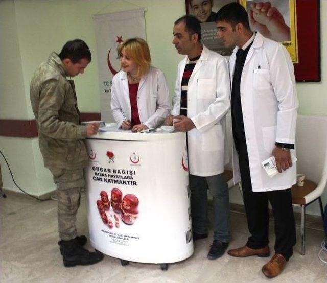 Askeri Hastanede Organ Bağışı Stantı 3