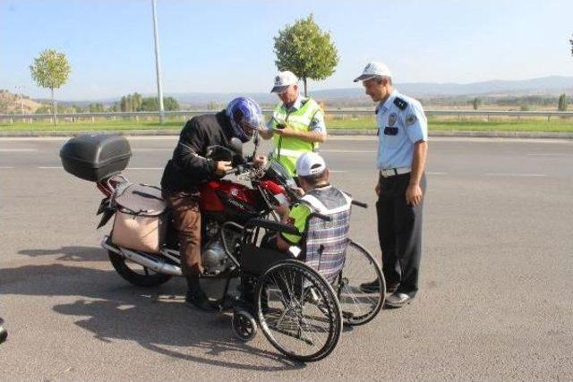 Tavşanlı'da Engelliler Polis Oldu