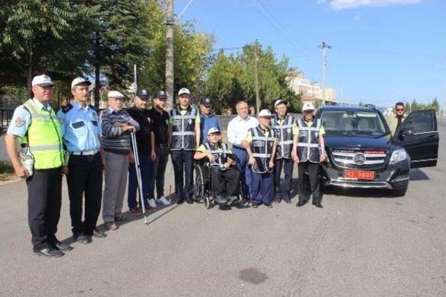 Tavşanlı'da Engelliler Polis Oldu