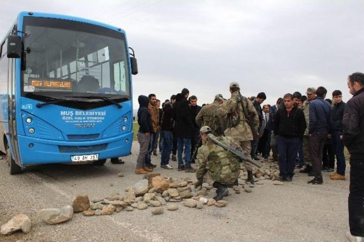Mş&uuml;&rsquo;de Şof&ouml;r Ve &Ouml;ğrenci Eylemi